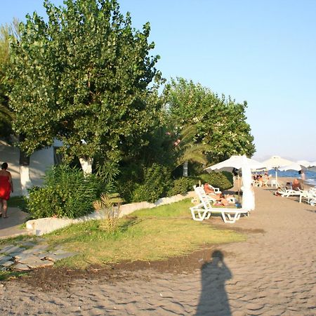 Posidonia Pension Amarynthos Exterior foto