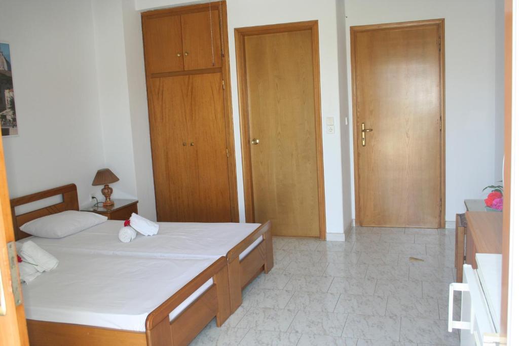Posidonia Pension Amarynthos Zimmer foto